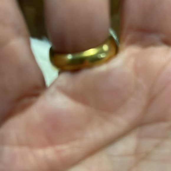 Ladies 18 karat gold diamond with emerald sapphire and ruby cabochon stone - Picture 2 of 4